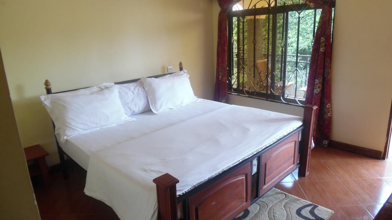 Bright Star Hotel 아루샤 외부 사진